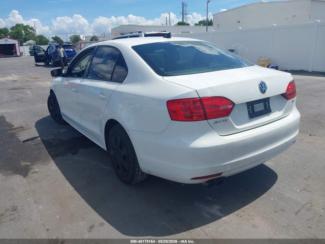 Volkswagen Jetta 1.8t Se