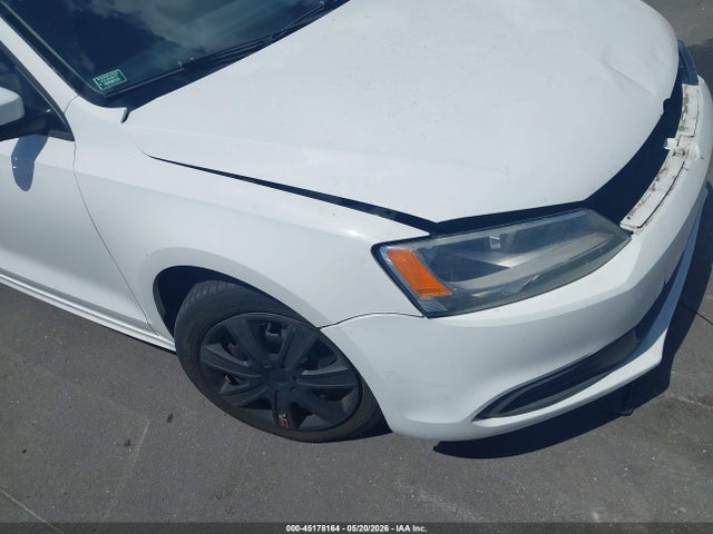 Volkswagen Jetta 1.8t Se