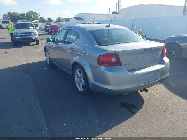 Dodge Avenger Se