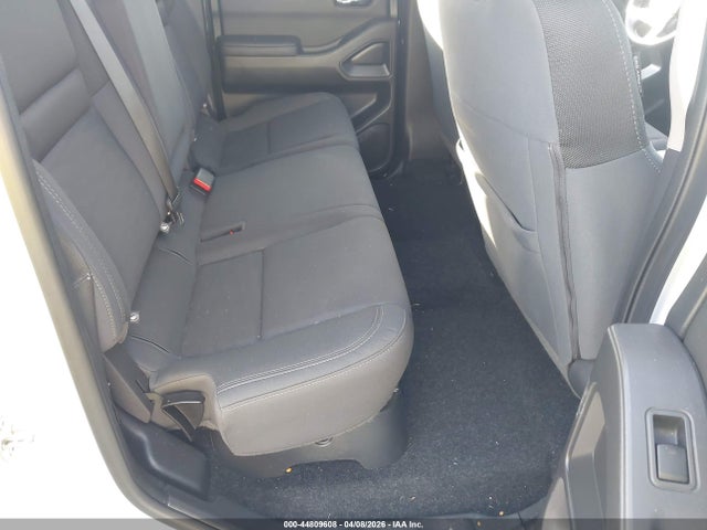 Nissan Frontier Sv 4x4