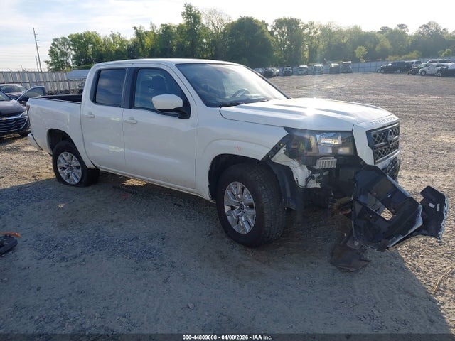 Salvage Nissan Frontier Image