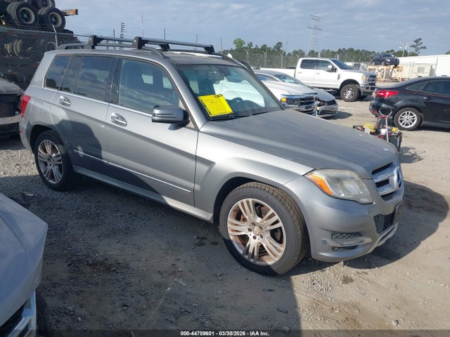 Salvage Mercedes-Benz GLK Image