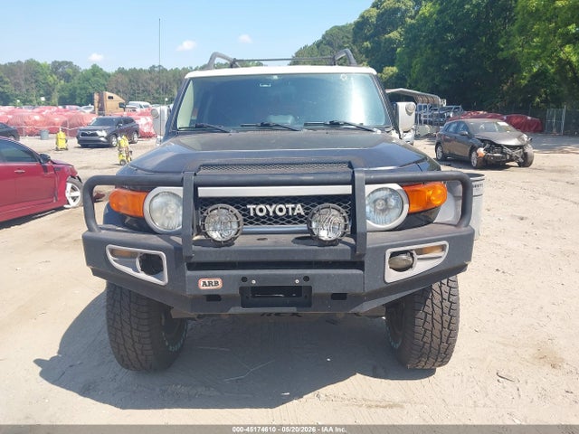 Toyota FJ Cruiser