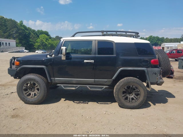 Toyota FJ Cruiser