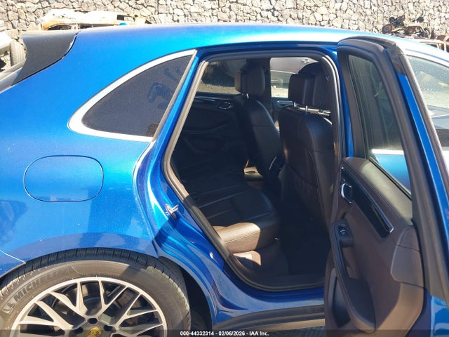 Porsche Macan S