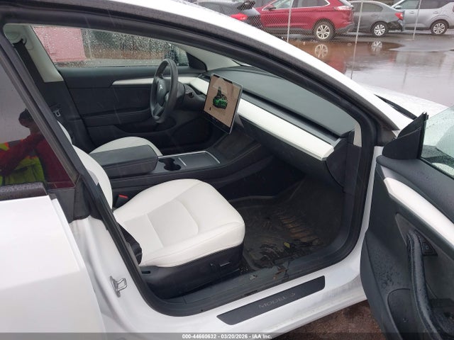 Tesla Model 3 Rear-wheel Drive