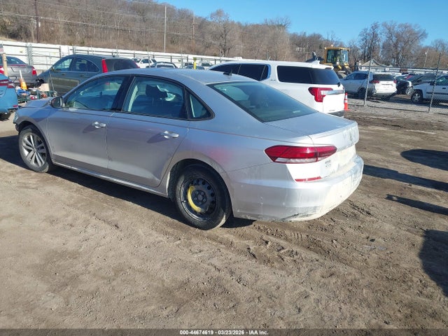 Volkswagen Passat 2.0t S