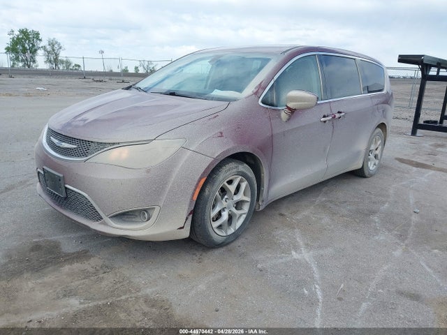 Chrysler Pacifica Touring Plus