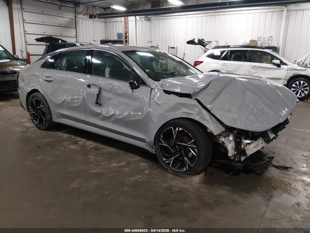 Salvage Kia K5 Image