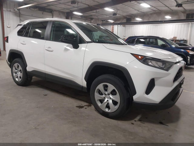 Salvage Toyota RAV4 Image