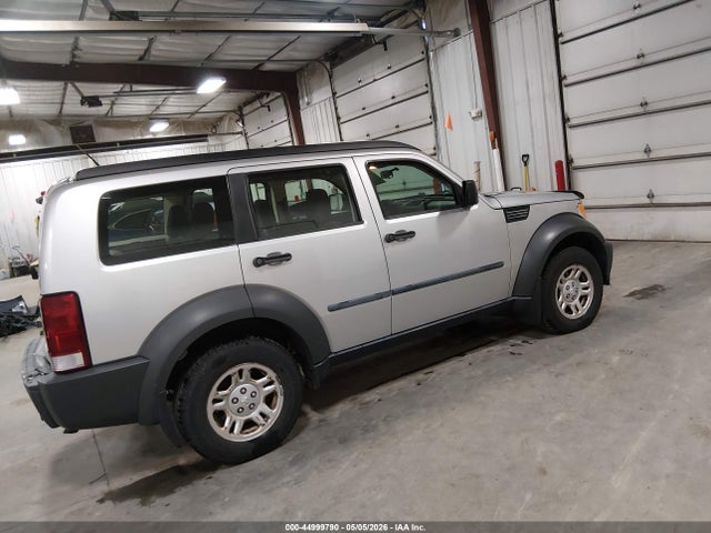 Dodge Nitro Sxt