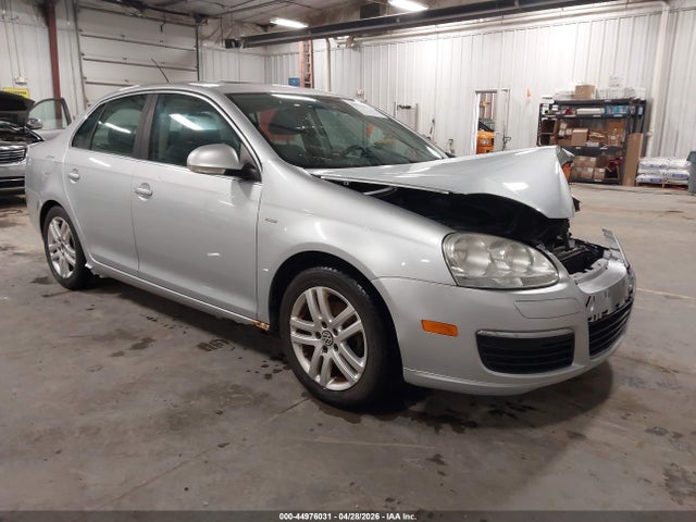 Salvage Volkswagen Jetta Image