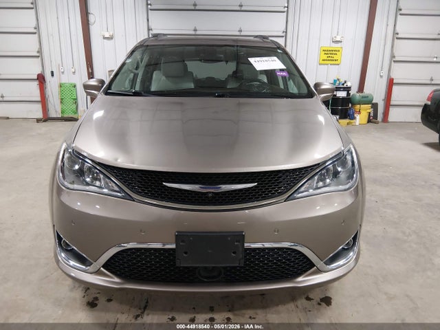 Chrysler Pacifica Touring-l Plus