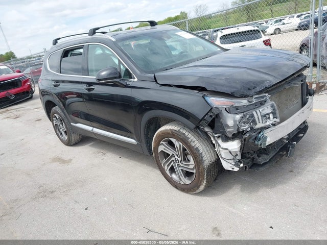 Salvage Hyundai SANTA FE Image