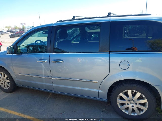 Chrysler Town & Country Touring