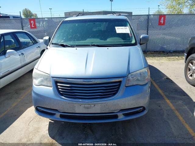 Chrysler Town & Country Touring