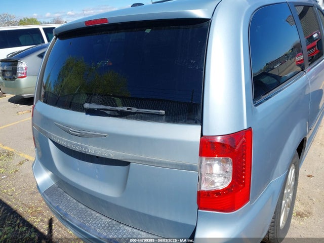 Chrysler Town & Country Touring