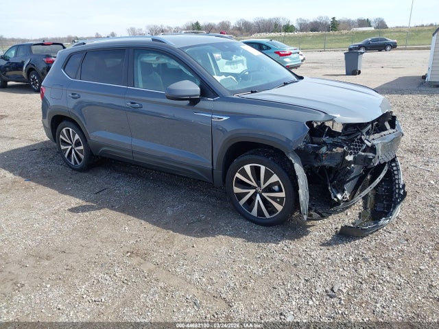 Salvage Volkswagen Taos Image