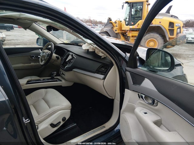 Volvo XC90 T5 Momentum 7 Passenger