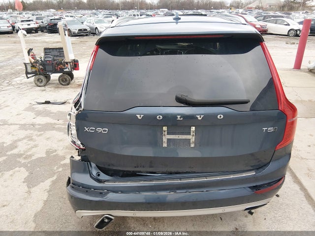Volvo XC90 T5 Momentum 7 Passenger