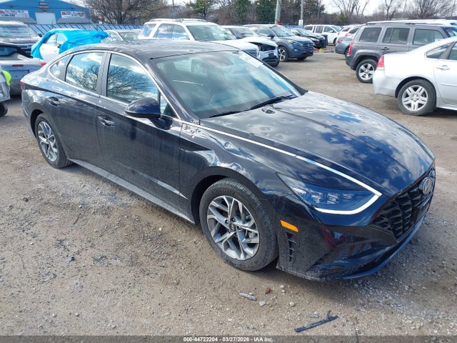 Salvage Hyundai SONATA Image