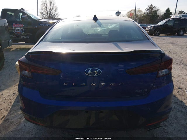 Hyundai ELANTRA Sport