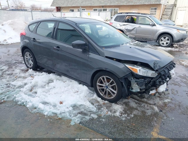 Salvage Ford Focus Image