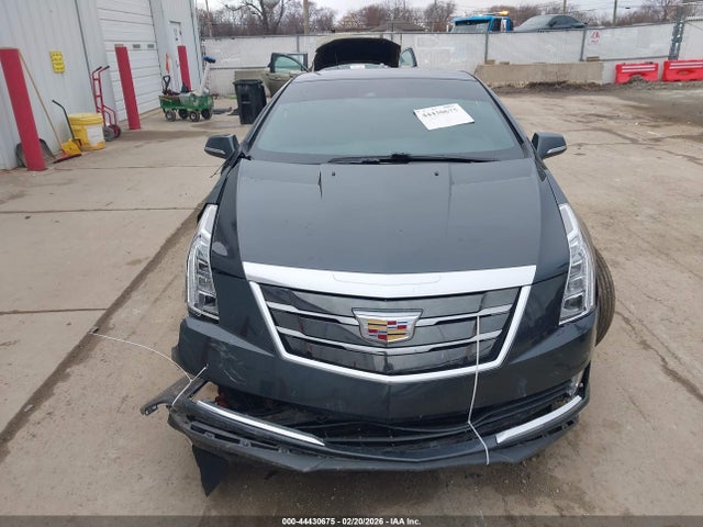 Cadillac ELR Standard