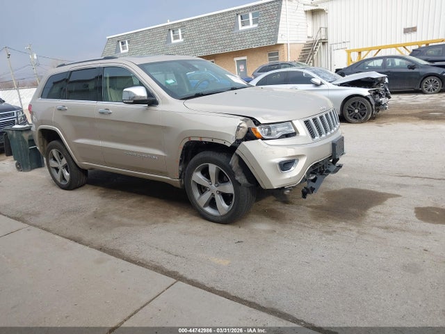 Salvage Jeep Grand Cherokee Image