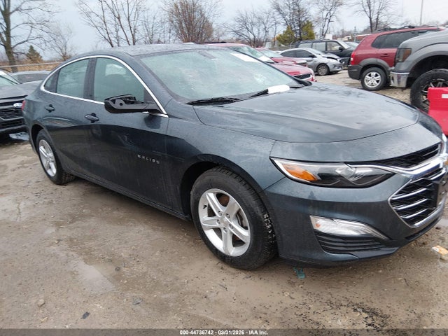 Salvage Chevrolet Malibu Image