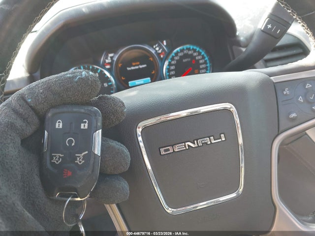 GMC Yukon Denali