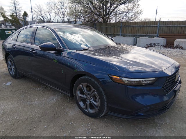 Salvage Honda Accord Image