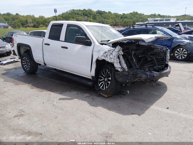 Salvage Chevrolet Silverado 1500 Image