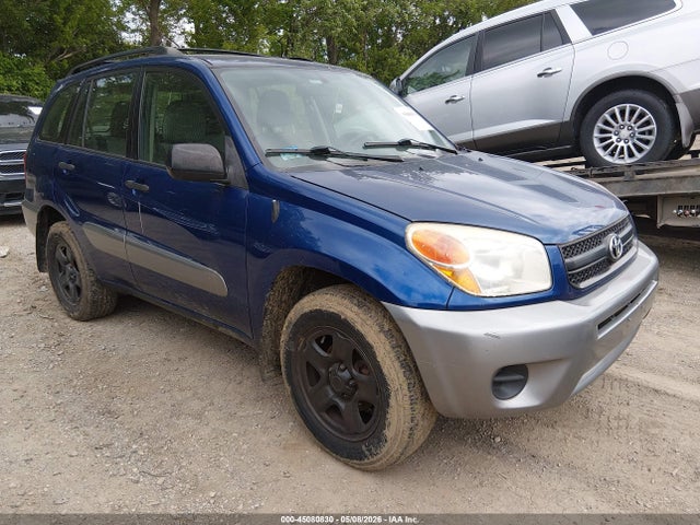 Salvage Toyota RAV4 Image