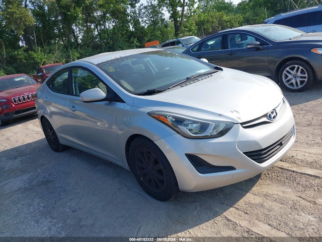Salvage Hyundai ELANTRA Image