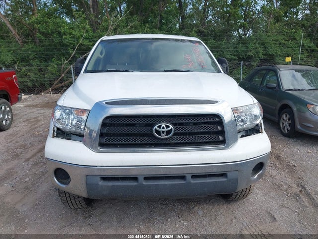 Toyota Tundra Sr5 5.7l V8