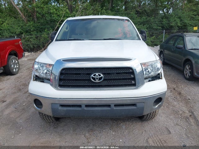 Toyota Tundra Sr5 5.7l V8