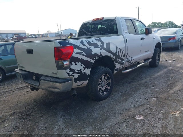 Toyota Tundra Sr5 5.7l V8