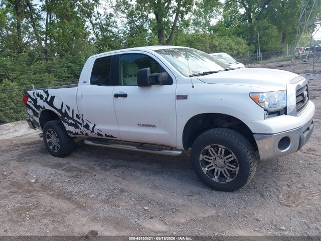Toyota Tundra Sr5 5.7l V8