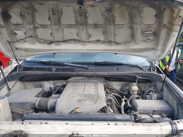 Toyota Tundra Sr5 5.7l V8