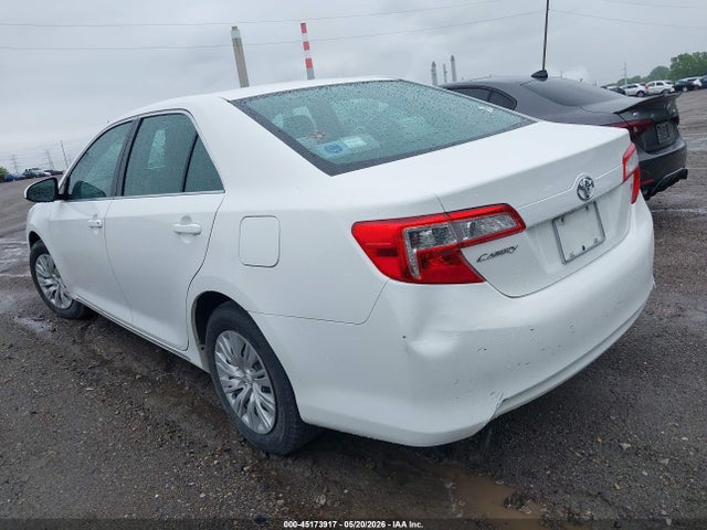 Toyota Camry Le