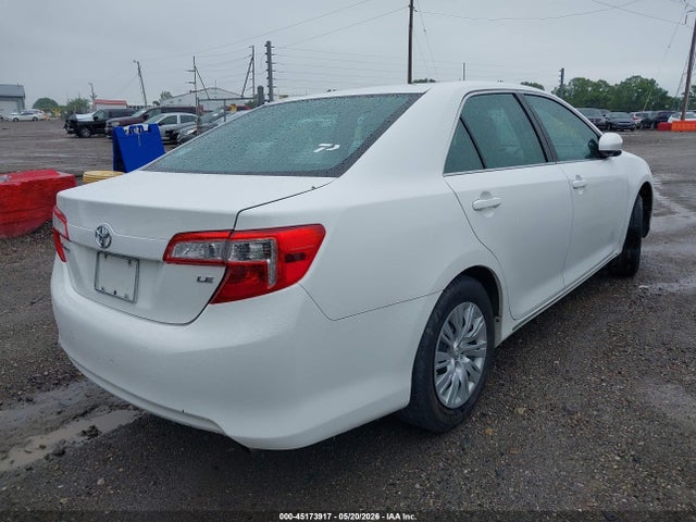 Toyota Camry Le