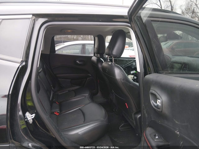 Jeep Compass Trailhawk 4x4