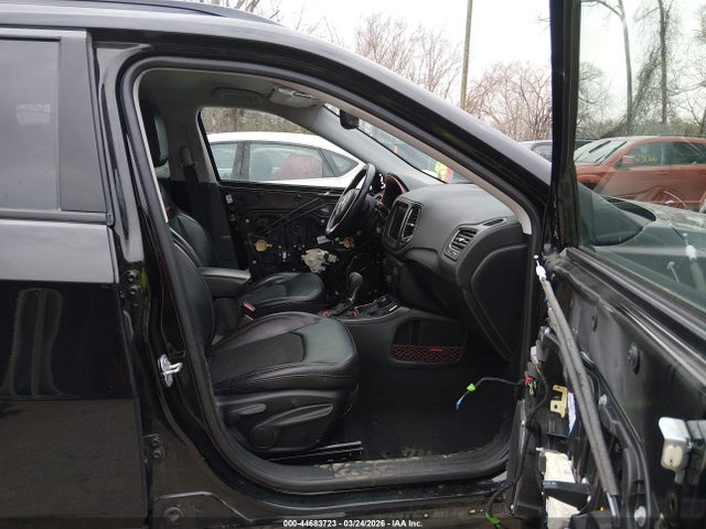 Jeep Compass Trailhawk 4x4