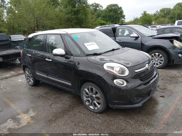 Salvage FIAT 500L Image