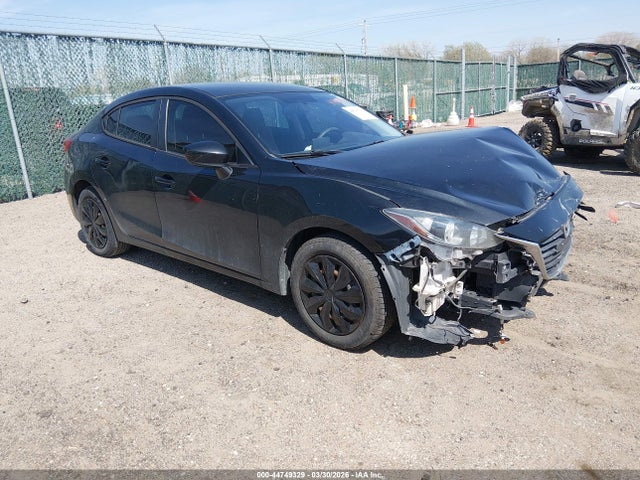 Salvage Mazda Mazda3 Image