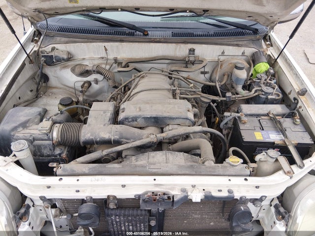 Toyota Tundra Sr5 V8