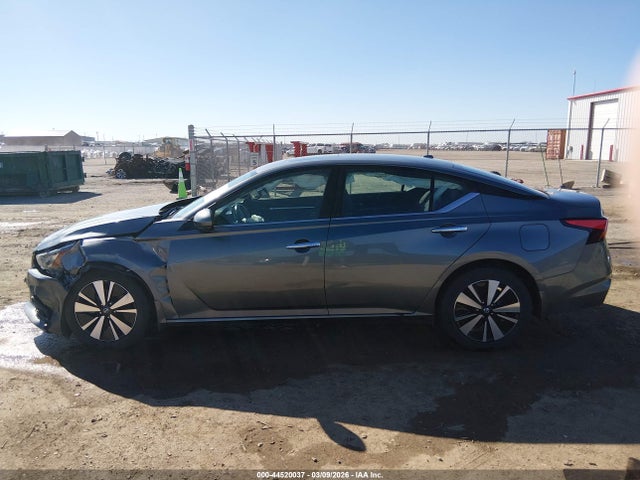 Nissan Altima Sv Fwd