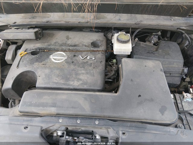Nissan Pathfinder S