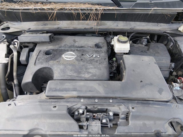 Nissan Pathfinder S